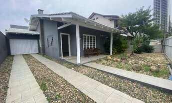 Imagem: CASA NA PRAIA DOS AMORES - 03 DORMITÓRIOS