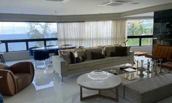 Imagem 2: MAISON COLINE DU CHAT -Belíssimo e bem decorado apartamento com 224m2, 01 por andar, vista