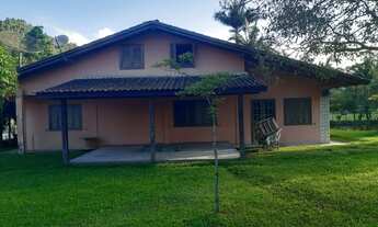 Imagem: 4 dormitórios na Estrada Geral Dos Caetes