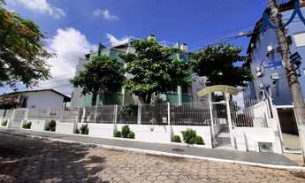 Imagem 3: Apartamento de cobertura com ampla sacada