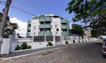 Imagem 2: Apartamento de cobertura com ampla sacada