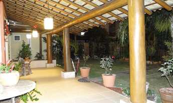 Imagem 7: Casa térrea à venda em Vilas do Atlântico, 04 suítes, 6 vagas, piscina, próxima à praia