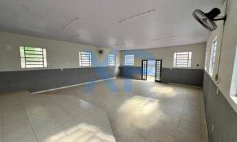 Imagem 4: Galpão Comercial à Venda em Divinópolis-MG - Bairro Jardinópolis - 1 Sala, 2 Banheiros, 25