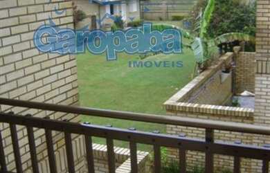 Imagem 2: ALUGUEL DE TEMPORADA EM GAROPABA BELA CASA 3 DORMITÓRIOS, 1 SUÍTE JUNTO A PRAIA