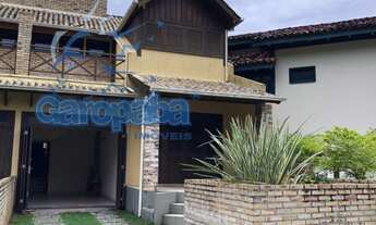 Imagem 3: Casa de 3 quartos , split, com suíte e 2 vagas de garagem em Garopaba-SC, bairro Morrinhos