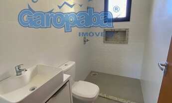 Imagem 7: VENDO EM GAROPABA, SOBRADO 2 SUÍTES COM SACADA NO PAV.SUP., TÉRREO, AMPLA SALA ESTAR/JANT