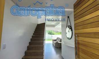 Imagem 2: Alugo por temporada em Garopaba, sobrado novo com 3 dormitórios(2 suítes), split e wi-fi