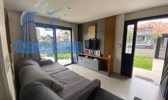 Imagem 3: Alugo por temporada no centro de Garopaba, casa 4 dormitórios, split, wi-fi, próxima da pr