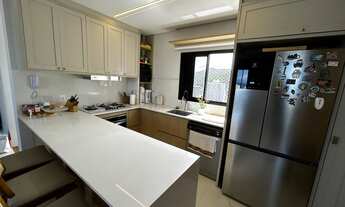 Imagem 7: Cobertura Nova Duplex na Praia Brava com Móveis Planejados