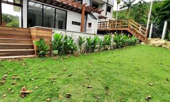 Imagem 7: Casa com 3 Suítes em Condominio Fechado na Praia de Taquaras - Pronta para Morar