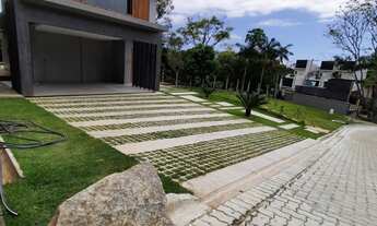 Imagem: Casa com 3 Suítes em Condominio Fechado