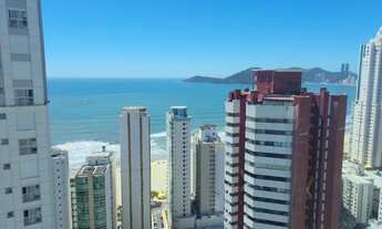 Imagem 3: Apartamento de 3 Suítes semi mobiliado a 100 m do mar com Vista maravilhosa da praia de B