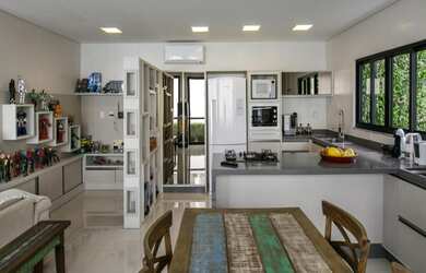 Imagem 6: Linda casa Alto Padrão com arquitetura moderna em Condomínio Fechado Balneário Camboriú