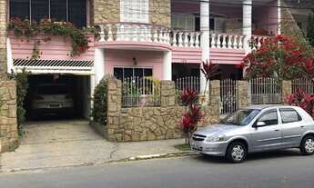 Imagem: 4 dormitórios, 1 suítes, 4 banheiro, 2