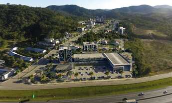 Imagem: MARAVILHOSO CONDOMÍNIO NO MEIO DA NATUREZA