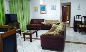 Imagem: Sacada com churrasqueira, quadra do mar