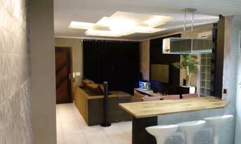 Imagem 7: Casa em Itapema, com área gourmet e mesa de bilhar