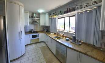 Imagem 3: Apartamento 4 dormitorios sendo 1 dependencia de empregada quadra mar Balneário Camboriu