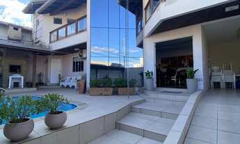 Imagem: CASA COM PISCINA - BALNEÁRIO CAMBORIU