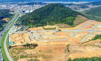 Imagem: Grande área na Várzea do Ranchinho, frente