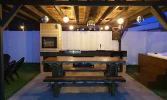 Imagem: ÓTIMA CASA COM 2 JACUZZIS NO BAIRRO DA