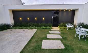 Imagem 2: ÓTIMA CASA COM 2 JACUZZIS NO BAIRRO DA BARRA EM BALNEÁRIO CAMBORIÚ