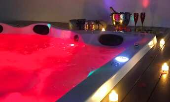 Imagem 3: ÓTIMA CASA COM 2 JACUZZIS NO BAIRRO DA BARRA EM BALNEÁRIO CAMBORIÚ