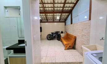 Imagem 2: Excelente Sobrado Semi Mobiliado a Venda no bairro Santa Regina em Camboriú, próximo a Es