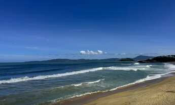 Imagem 5: CASA FRENTE MAR COM PISCINA NA PRAIA DE ILHOTA ITAPEMA