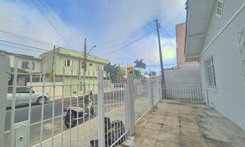 Imagem: 5 dormitórios, 2 banheiro, 2 vagas na garagem