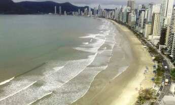 Imagem: FRENTE MAR em predio com PISCINA !!!