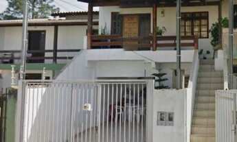 Imagem: Aluguel B. Camboriu Verão. Praia dos Amores