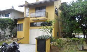 Imagem: CASA EM CONDOMINIO FECHADO B. CAMBORIU