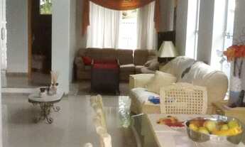 Imagem 3: SOBRADO COM PISCINA NO CENTRO !!!