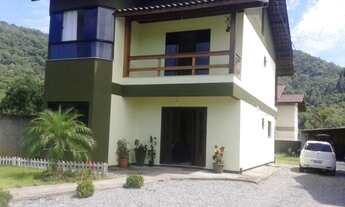 Imagem: CASA NO ESTALEIRINHO EM B. CAMBORIU