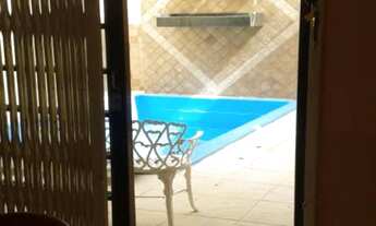 Imagem 2: Grande casa com PISCINA centro de Baln Camboriu