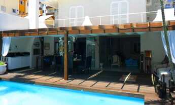 Imagem: Casa CLIMATIZADA com PISCINA - CENTRAL !!!