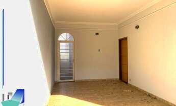 Imagem 3: Casa Residencial a venda no Bairro Sumarezinho- Ribeirão Preto