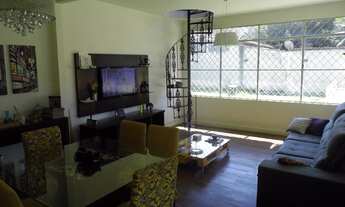 Imagem 5: CASARÃO COM PISCINA EM TERRENO DE 875 M2!