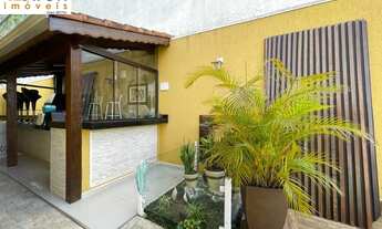 Imagem 5: Casa Bairro Roncon, 3 Dormitórios sendo 1 Suíte, 2 Vagas, 300m²