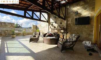 Imagem 2: Casa Bairro Roncon, 3 Dormitórios sendo 1 Suíte, 2 Vagas, 300m²