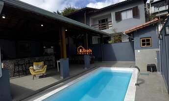 Imagem: Sobrado com Piscina em Ribeirão Pires