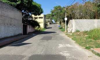Imagem 2: Lote em jacaraipe, bairro castelandia, de esquina medindo 10x30, escriturado e registrado