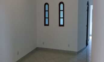 Imagem 7: ALUGO Apartamento 70m² - Itapuã, 3 quartos, sala, banheiro com blindex, cozinha e área de