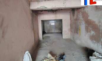 Imagem 3: ALUGO Ponto comercial 90m²- Sete de Abril. Localizado na lateral da rua principal. Valor d