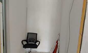 Imagem 4: ALUGO Loja de 20m² - Sete de Abril com escritório, 1 Banheiro privativo. Faixada toda refo