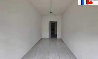 Imagem 4: ALUGO Loja de 20m² em Sete de Abril na rua principal com escritório, banheiro. Ótima loca