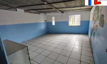 Imagem 5: ALUGO ponto comercial ideal para escola com 300m²- Sete de Abril com 5 salas, cantina, 3 b