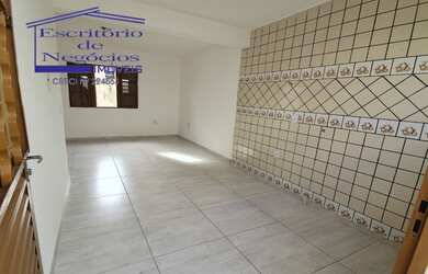 Imagem 2: Casa em Condomínio à Venda em Porto Alegre-RS - Bairro Camaquã: 1 Quarto, 1 Sala, 1 Banhei