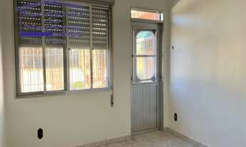 Imagem 7: Zona sul, beira rio, casa ampla, frente praça, silêncio, espaços amplos, moradia, renda de